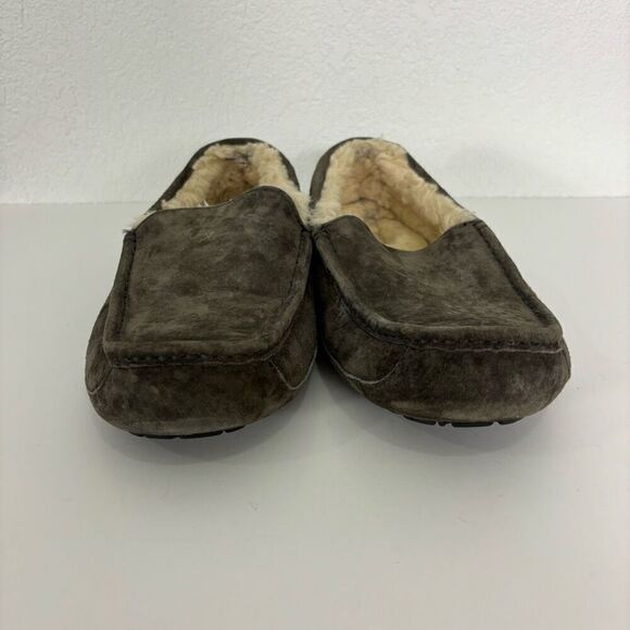 UGG Grey Suede Fur Lined Men's Slippers - Picture 2 of 8